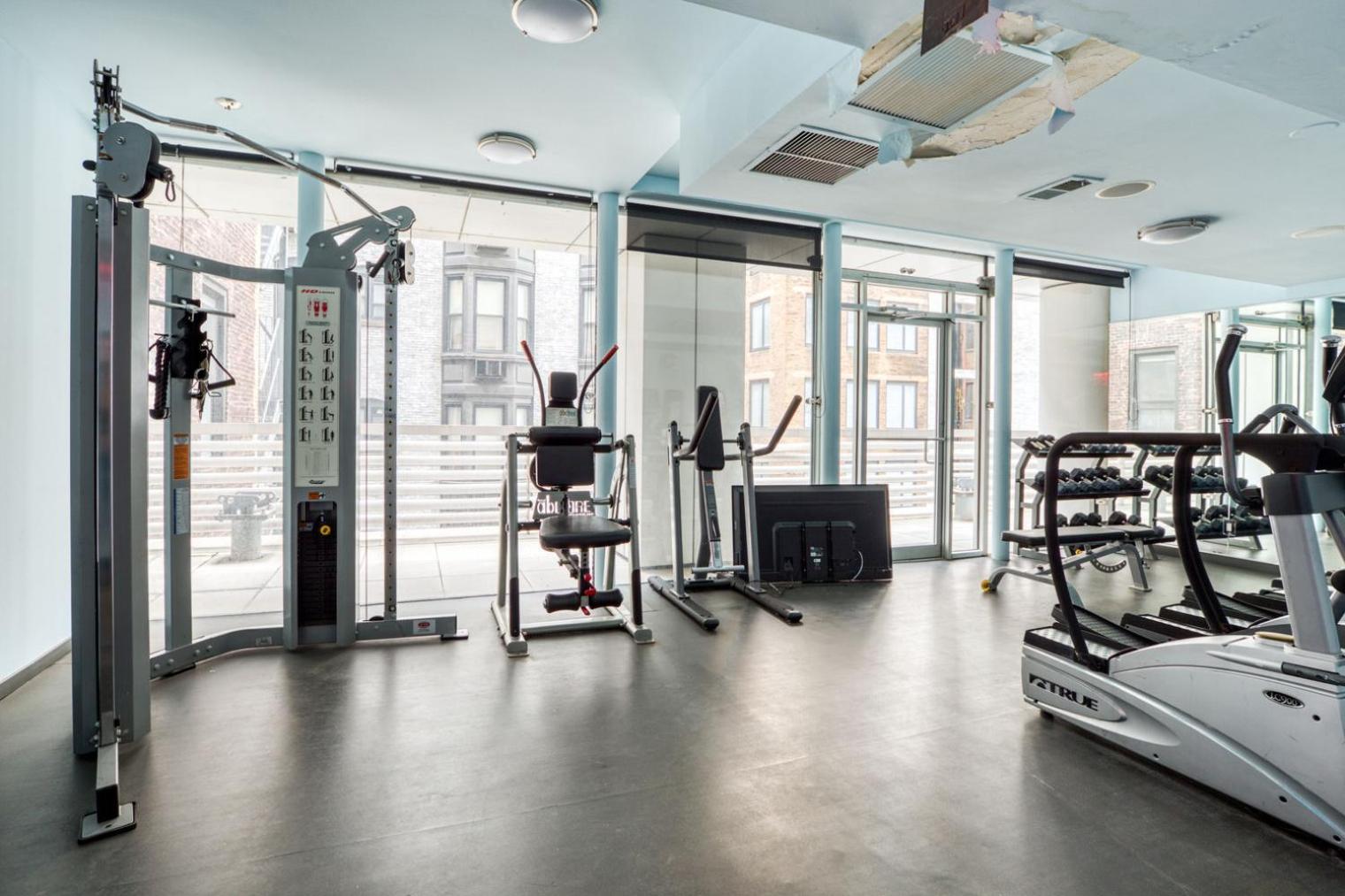 شقة Blueground Midtown Gym Wd Ac Nr Rock Ctr Nyc-1536 نيو يورك المظهر الخارجي الصورة